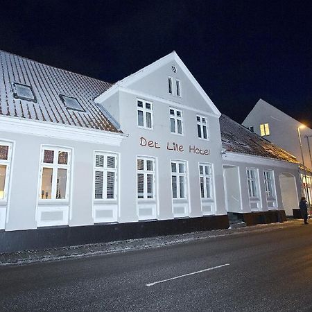 Det Lille Hotel Рённе Экстерьер фото